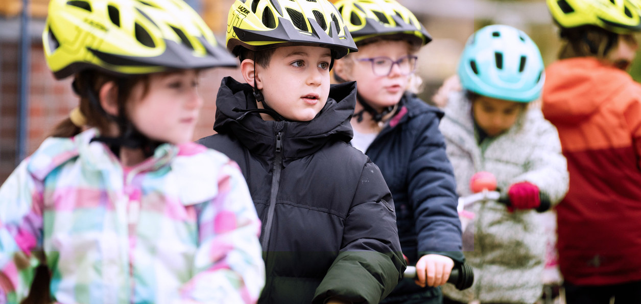 Kinder beim RAD-AKTIV-Training