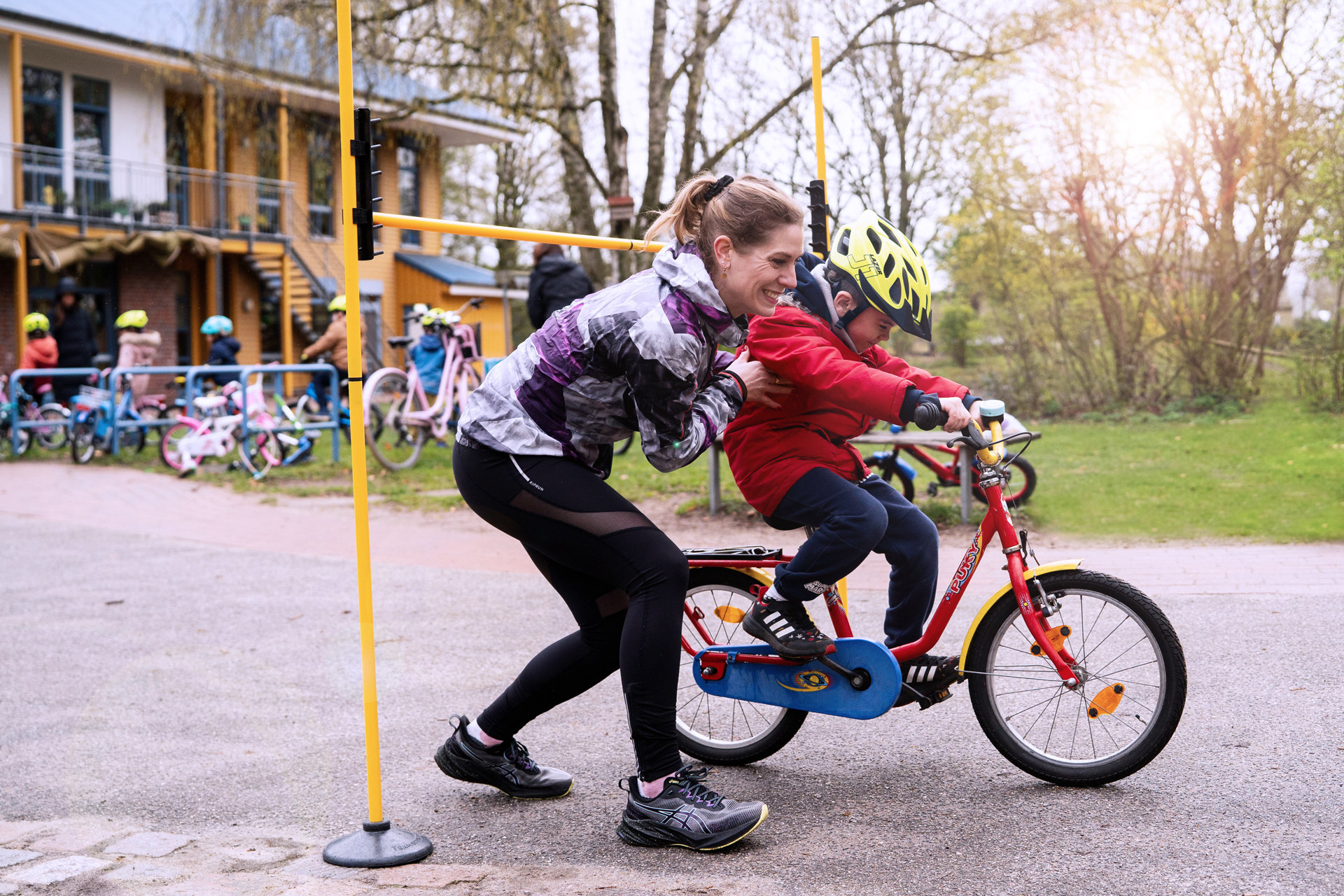 Kinder beim RAD-AKTIV-Fahrradtraining